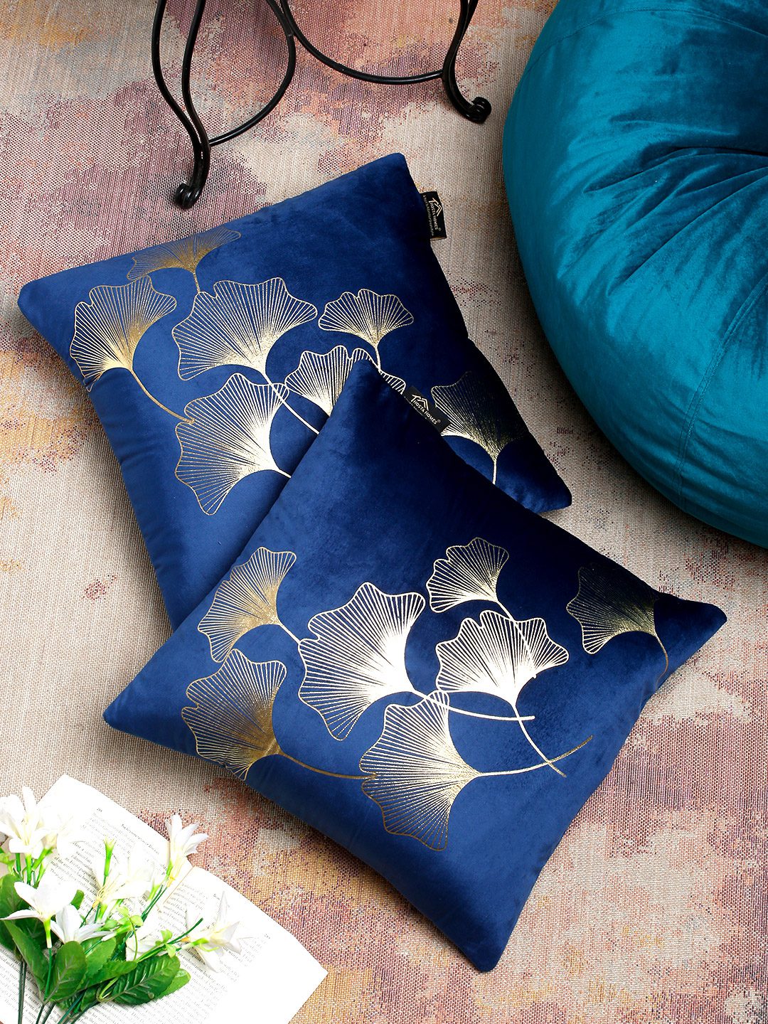 16X16 Soft Velvet , Foil Printed Blue ,Zipper - Pack of 2 image