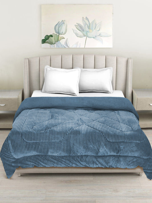 Aqua Blue Luxury Microfibre Filled Ultra Soft Embossed Sherpa Double Bed Quilt