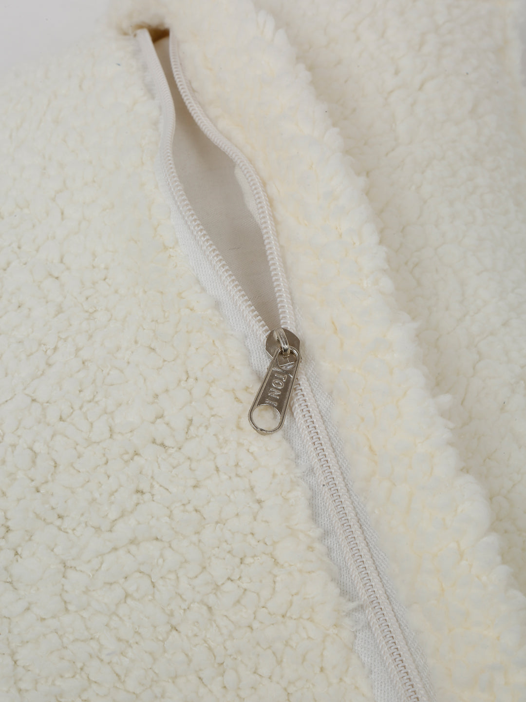 SOFT FUR SOLID PATTERN CUSHION COVERS image 4