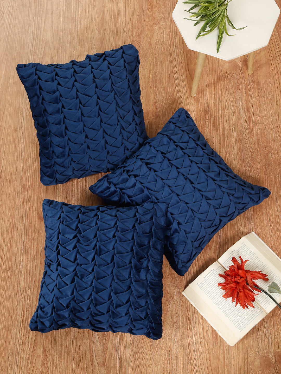 SOFT VELVET HAND CRATFED CUSHION COVERS ( 16 X 16 INCH )