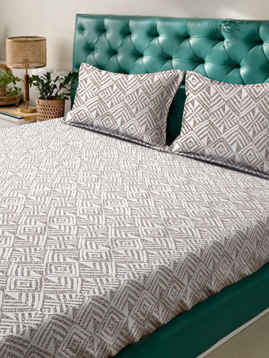 Premium White Geometric Polycotton 300 TC Fitted King Fine Bedsheet with 2 Pillow Covers-78 x 78 inches