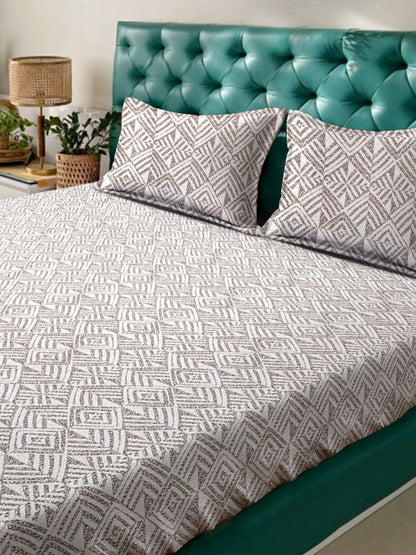 Premium White Geometric Polycotton 300 TC Fitted King Fine Bedsheet with 2 Pillow Covers-78 x 78 inches