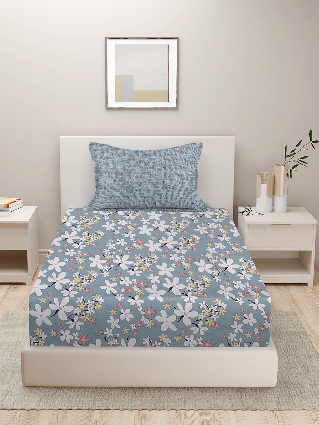 Soft Pollycotton Floral Bedsheet 220 TC Bedsheet with Maching  pillow cover