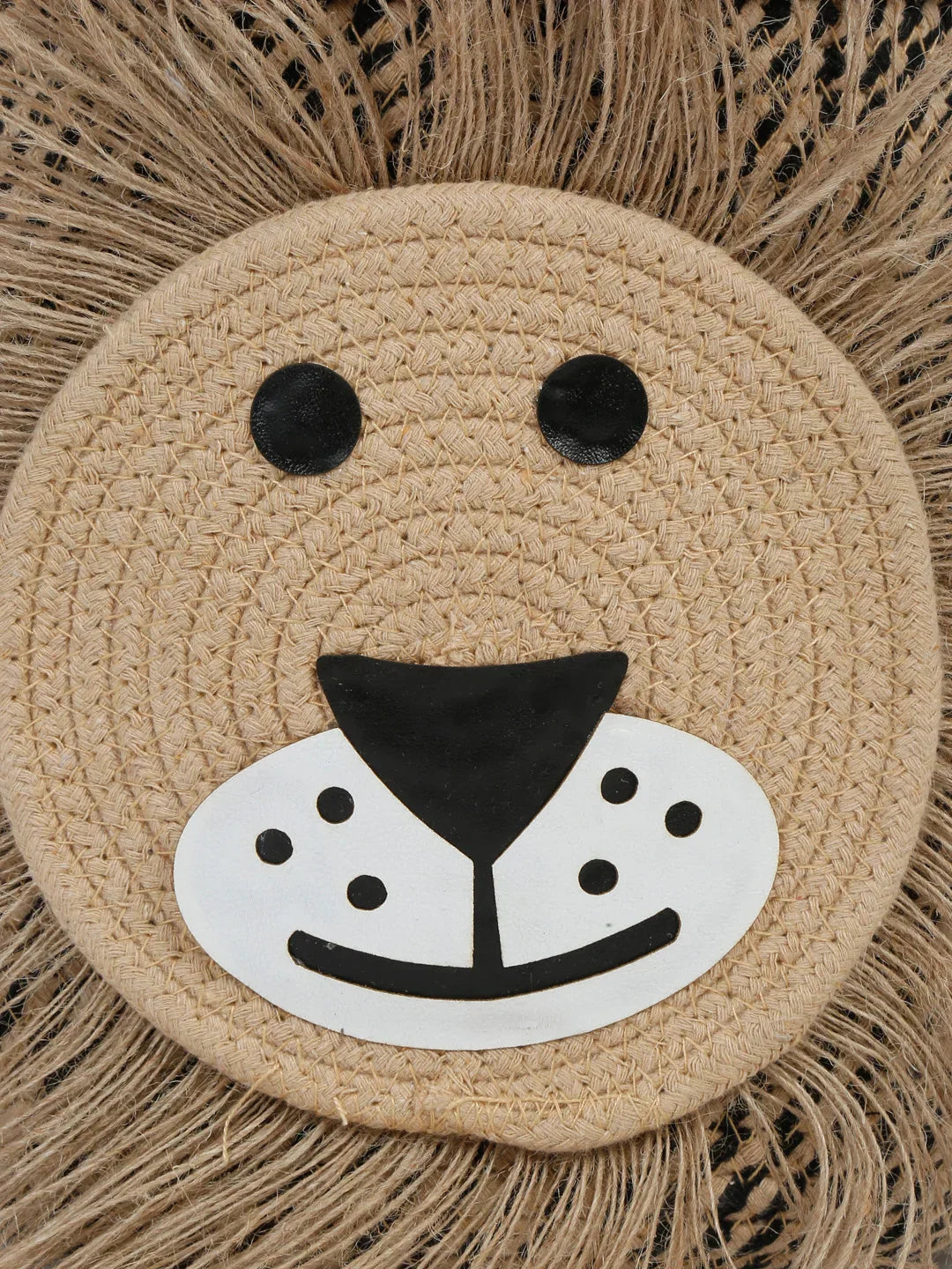 Cartoon lion laundry bin for kids’ room