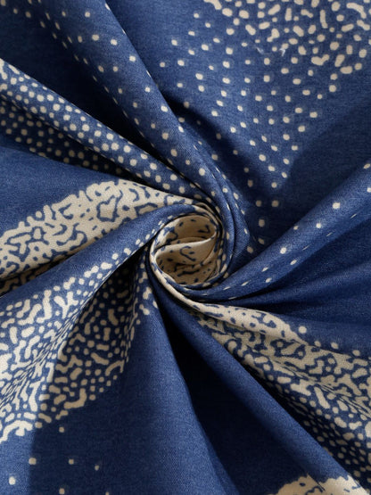 Blue Geometric Cotton 280 TC Queen Fine Bedsheet with 2 Pillow Covers-90 x 100 inches