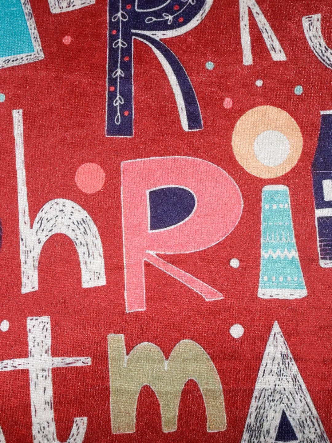 Soft velvet , Abstract Red & White  ,pack of 2 , zipper image 3