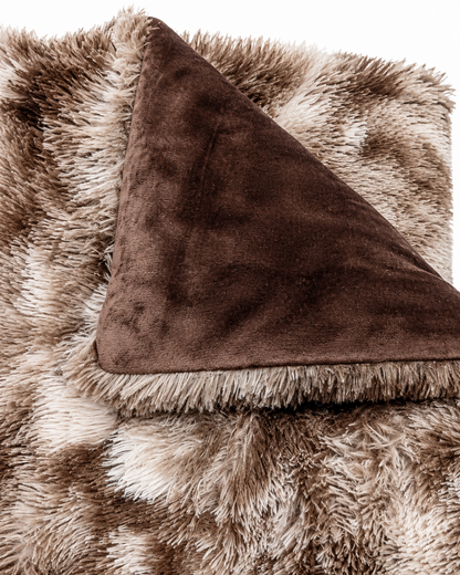 LUXURIOUS QUILT / RAJAI