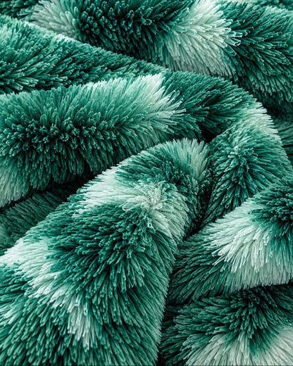 LUXURIOUS QUILT / RAJAI