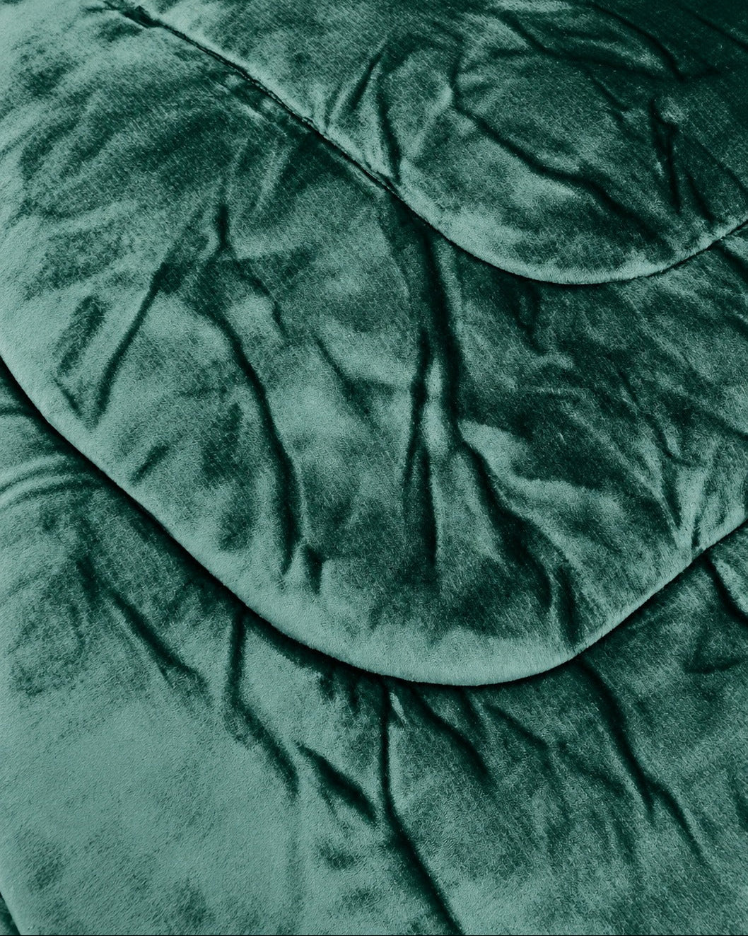 LUXURIOUS QUILT / RAJAI