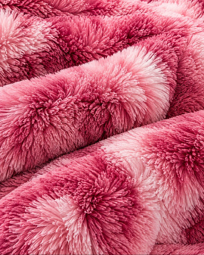 LUXURIOUS QUILT / RAJAI