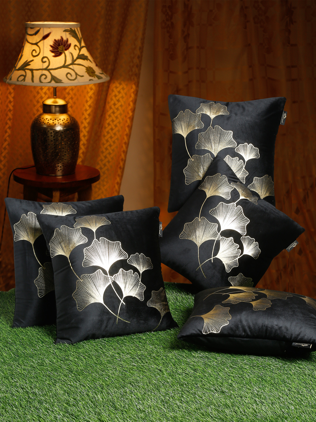 16X16 Soft Velvet , Foil Printed Black ,Pack Of 5 ,Zipper